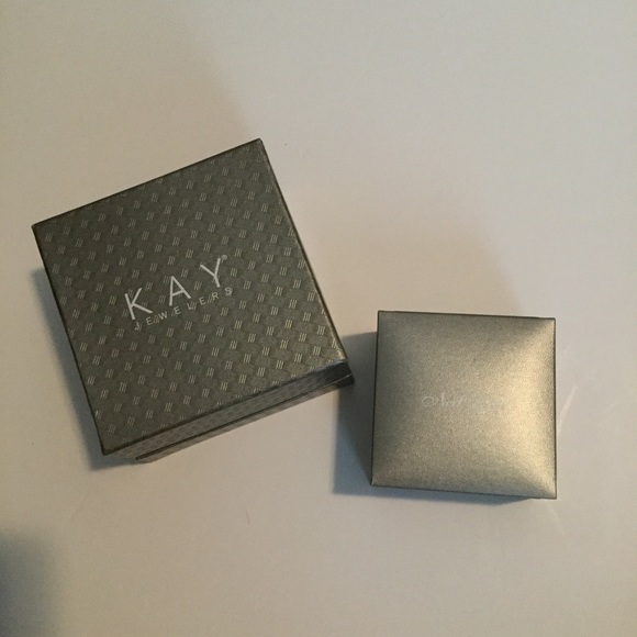 kay jewelers earring box